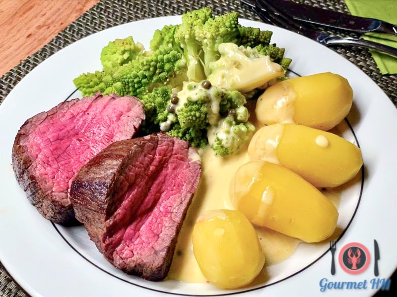 Bild: Chateaubriand sanft gegart mit Sauce Bernaise vom grünen Pfeffer