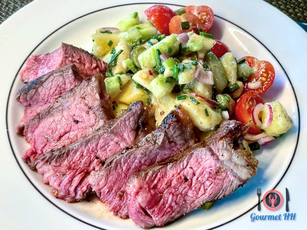 Bild: Bistecca al Fiorentina mit Kartoffelsalat aus Rosins Restaurants